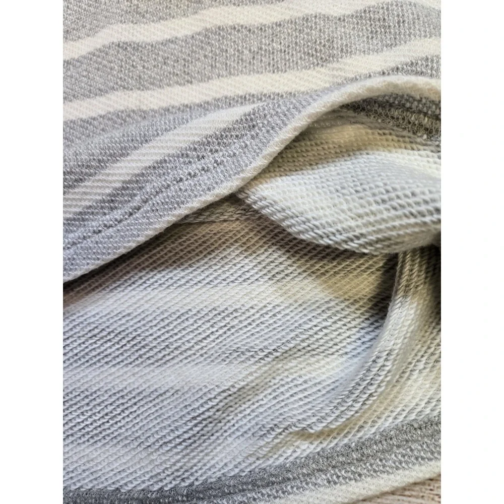 Old Navy Boys Long Sleeve Hooded Knit Baja Henley Gray White Striped Sz XL 14/16